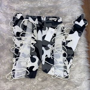 Camo grey/black lace up legging